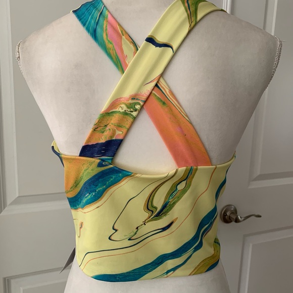 Nike Aurora Women's Cropped Marbled Tank - Picture 15 of 16